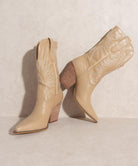 Emeryson Starburst Boots - Fox Trot Boutique